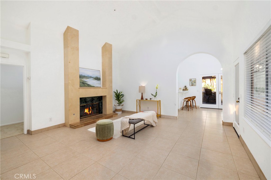 MLS #OC25198185 image #10