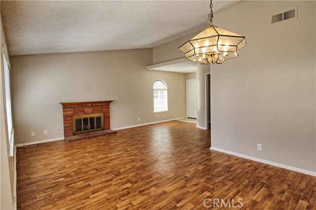 Detail Gallery Image 4 of 13 For 25710 Sunrise Way, Loma Linda,  CA 92354 - 2 Beds | 2 Baths