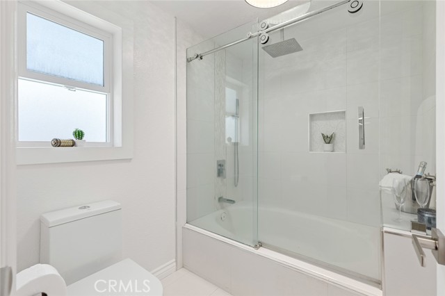 2160 S Hammatt, Anaheim CA: https://media.crmls.org/medias/28855f38-eea1-4983-9563-2cc47bfe6e90.jpg