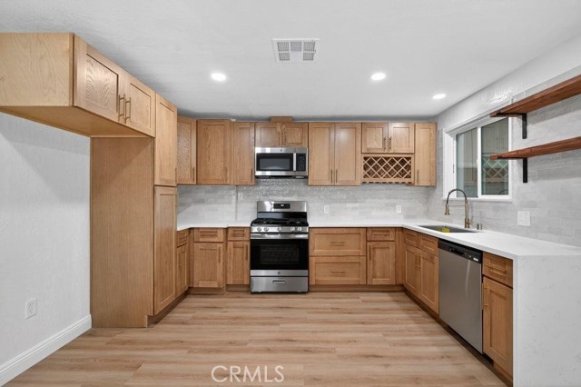 Detail Gallery Image 19 of 49 For 4392 Elm, Long Beach,  CA 90807 - 4 Beds | 2 Baths