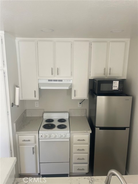 Detail Gallery Image 17 of 26 For 3703 Country Oaks Loop #B,  Ontario,  CA 91761 - 1 Beds | 1 Baths