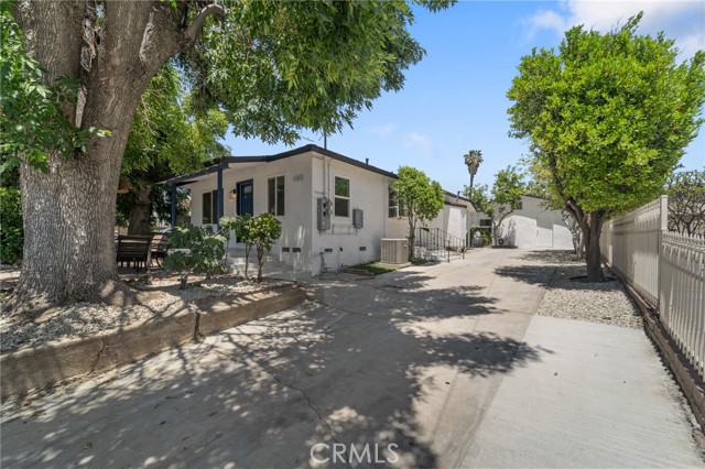 Detail Gallery Image 2 of 34 For 1123 Coronel St, San Fernando,  CA 91340 - 4 Beds | 3 Baths