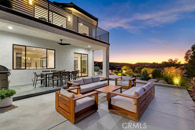 Detail Gallery Image 19 of 40 For 4015 Clarinda Dr, Tarzana,  CA 91356 - 5 Beds | 4 Baths