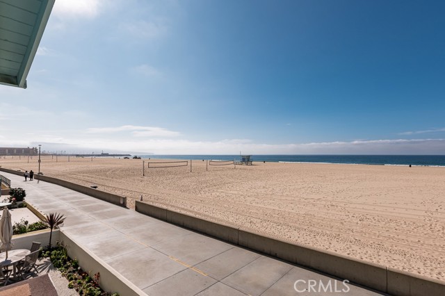 528 The Strand, Hermosa Beach, California 90254, ,Residential Income,For Sale,The Strand,SB25013282