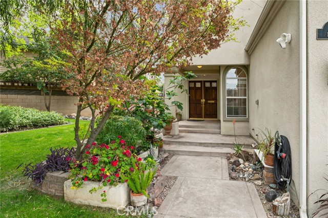 Detail Gallery Image 6 of 60 For 334 Lakeside, Redlands,  CA 92373 - 4 Beds | 4 Baths