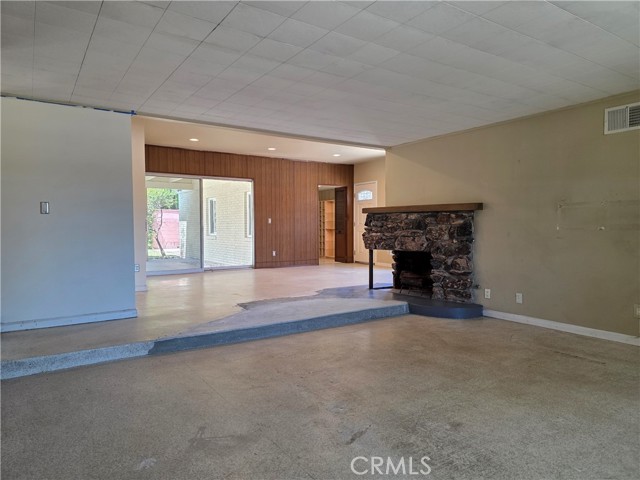 900 S Calico Circle, Anaheim CA: https://media.crmls.org/medias/288d4963-642d-44f6-971b-dced01fa8b04.jpg