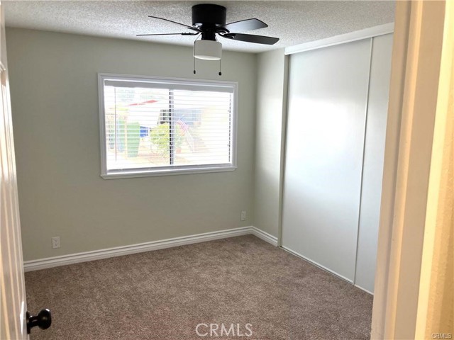 1300 W Menlo Avenue, Hemet CA: https://media.crmls.org/medias/288da0d4-ac0a-4627-afcf-46077bed9ae2.jpg