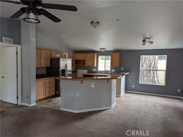 Detail Gallery Image 2 of 15 For 443 Holmes Ln, Sugarloaf,  CA 92386 - 3 Beds | 2 Baths
