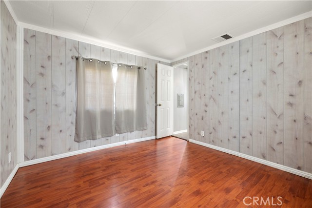 780 E 9th St, San Bernardino CA: https://media.crmls.org/medias/288dfce2-126f-461b-b256-f86828fc2194.jpg