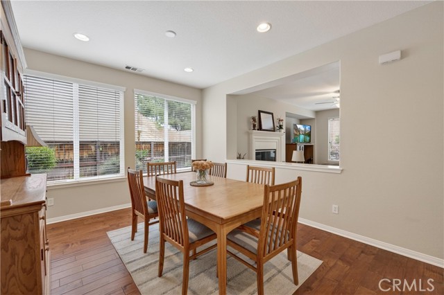 Detail Gallery Image 12 of 48 For 10798 Rosemary, Corona,  CA 92883 - 4 Beds | 3/1 Baths