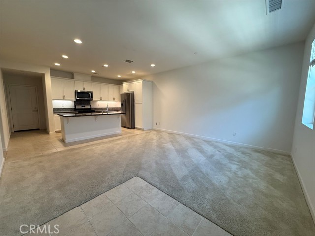 28618 Jardineras dr, Valencia CA: https://media.crmls.org/medias/288eb216-13a0-49a5-baf3-2b7fb710dfaf.jpg