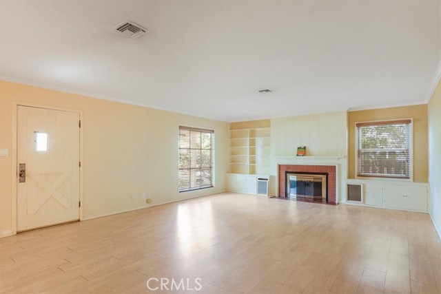 Detail Gallery Image 9 of 66 For 4859 Carmel Rd, La Canada Flintridge,  CA 91011 - 3 Beds | 3 Baths