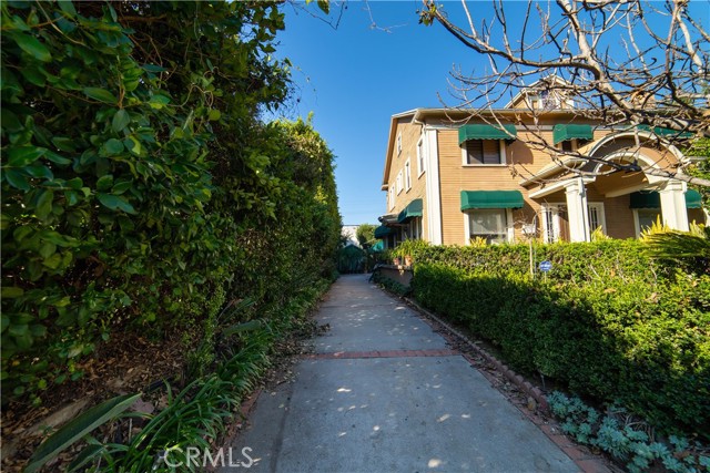 Detail Gallery Image 6 of 40 For 1023 S Wilton Pl, Los Angeles,  CA 90019 - 7 Beds | 7 Baths