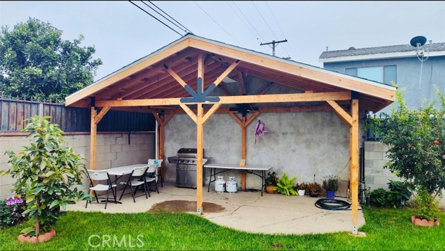 Detail Gallery Image 4 of 19 For 13408 S Catalina Ave, Gardena,  CA 90247 - 3 Beds | 1 Baths