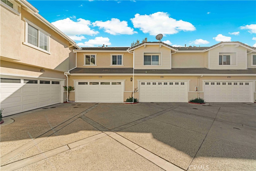 MLS #OC25254109 image #22