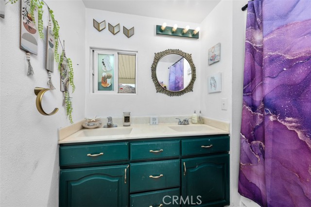 33075 Grand Avenue, Winchester CA: https://media.crmls.org/medias/2890d2f4-a3ed-481a-9a9e-d686f5d24f3b.jpg