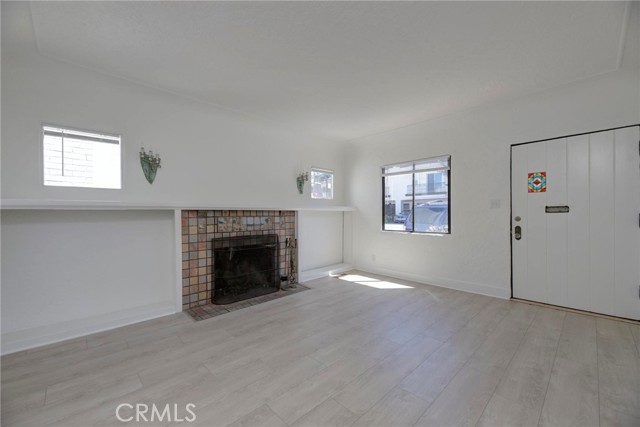 Detail Gallery Image 6 of 40 For 931 Manhattan Ave, Hermosa Beach,  CA 90254 - – Beds | – Baths