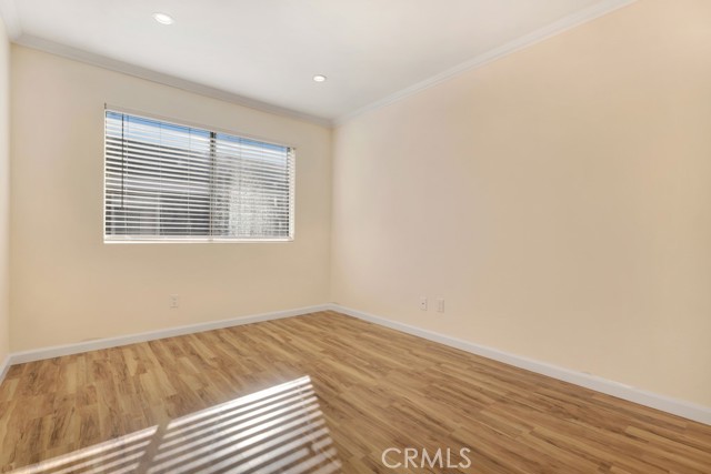 Detail Gallery Image 15 of 37 For 8958 Burnet Ave #E6,  North Hills,  CA 91343 - 3 Beds | 2/1 Baths