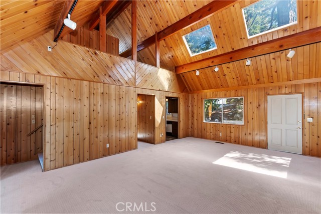 Detail Gallery Image 9 of 31 For 507 Pioneer Rd, Lake Arrowhead,  CA 92352 - 4 Beds | 2 Baths