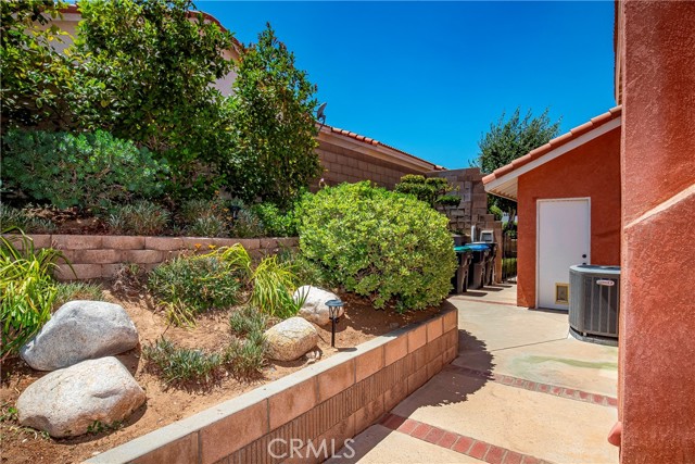 Detail Gallery Image 33 of 44 For 40512 Palmas Ct, Palmdale,  CA 93551 - 3 Beds | 2/1 Baths