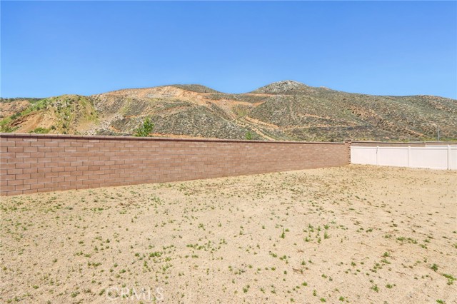 29218 Quarry Way, Lake Elsinore CA: https://media.crmls.org/medias/28932a8d-85f0-4460-a3a7-afbad673e2d2.jpg