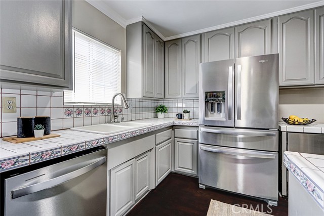 312 N Prospect Avenue, Redondo Beach CA: https://media.crmls.org/medias/28932b78-9493-4408-8e7c-d74cee9f0a92.jpg