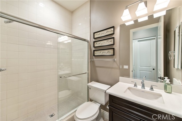 Detail Gallery Image 33 of 57 For 56 Dunmore, Irvine,  CA 92620 - 5 Beds | 5/1 Baths