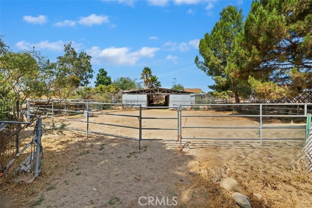 Detail Gallery Image 25 of 26 For 5829 Aurora Ave, Jurupa Valley,  CA 91752 - 4 Beds | 2/1 Baths