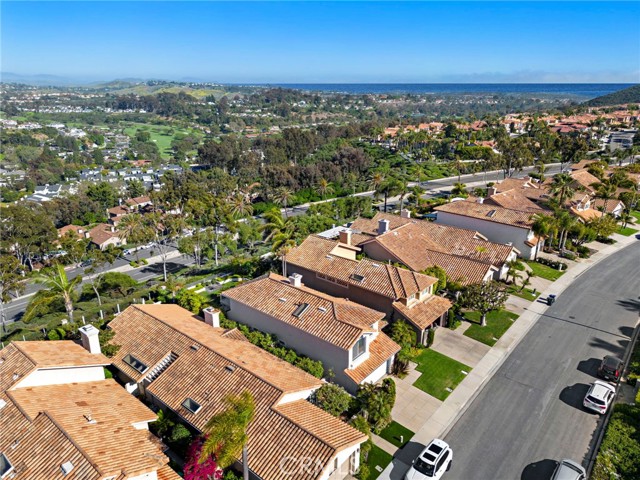 30252 Sonrisa Lane, Laguna Niguel CA: https://media.crmls.org/medias/28952886-b6e7-470c-bd5c-63740a2794af.jpg