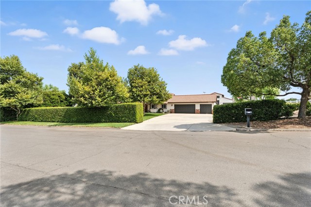 Detail Gallery Image 3 of 75 For 17940 Copper Queen Ln, Perris,  CA 92570 - 8 Beds | 3/1 Baths