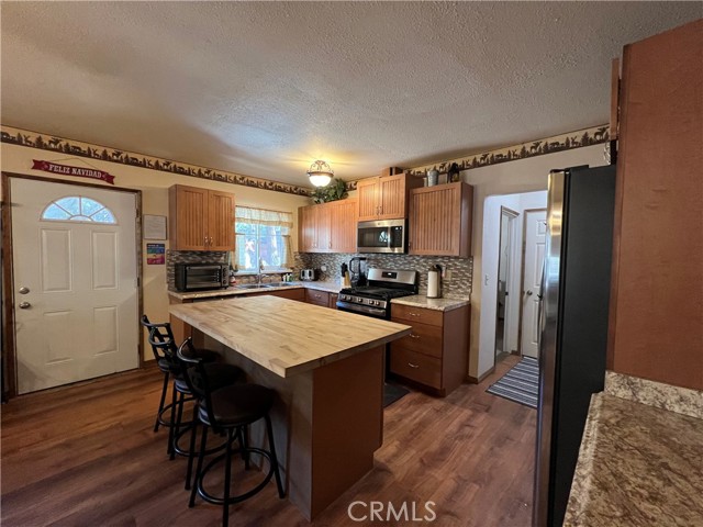 Detail Gallery Image 18 of 35 For 39307 Lark Rd, Big Bear Lake,  CA 92315 - 5 Beds | 2 Baths