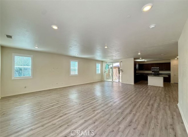 Detail Gallery Image 2 of 16 For 4263 S Glacier Trl, Ontario,  CA 91762 - 4 Beds | 3 Baths