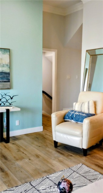 Detail Gallery Image 8 of 37 For 16276 Pacific Cir, Huntington Beach,  CA 92649 - 3 Beds | 5/1 Baths