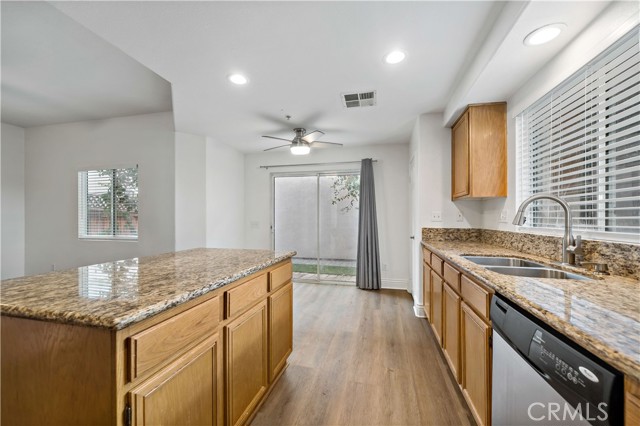 Image 12 of 40 For 26487 Arboretum Way 2104