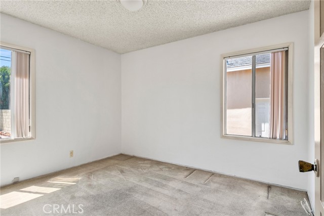 5223 Montair Avenue, Lakewood CA: https://media.crmls.org/medias/289aeb76-ac07-4c44-8670-85e00bcaa9d2.jpg