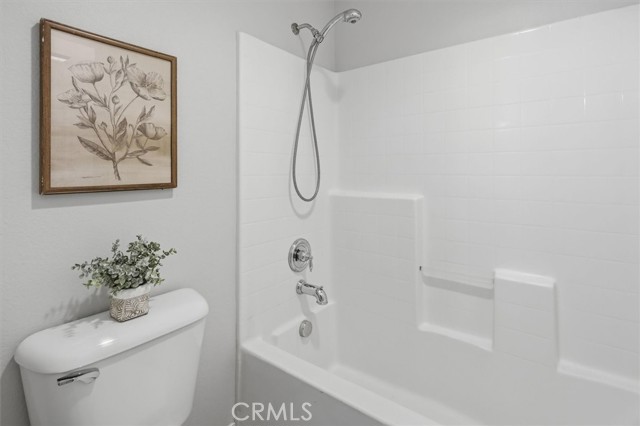 Detail Gallery Image 30 of 43 For 19345 Laroda Ln, Saugus,  CA 91350 - 3 Beds | 2/1 Baths