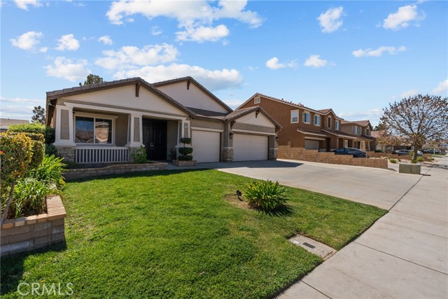 Detail Gallery Image 2 of 50 For 1790 Hideaway Pl, Palmdale,  CA 93551 - 4 Beds | 2 Baths