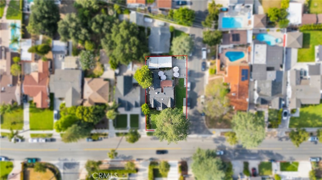 https://media.crmls.org/medias/289e1dfe-c873-4a5e-be4b-d2b03b4db340.jpg?preset=X-Large