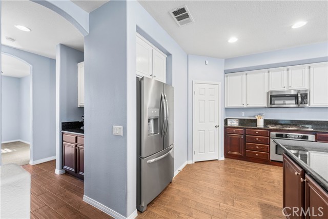 Detail Gallery Image 20 of 68 For 3824 Tournament Dr, Palmdale,  CA 93551 - 5 Beds | 3/1 Baths