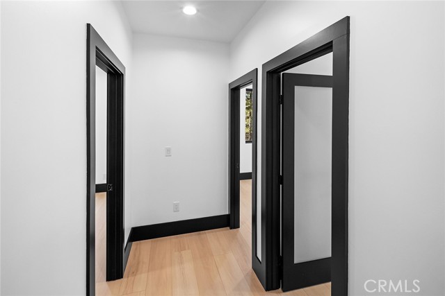129 Winding Lane, Big Bear City CA: https://media.crmls.org/medias/289e756f-2079-4ccc-ae84-4f6901da00ff.jpg