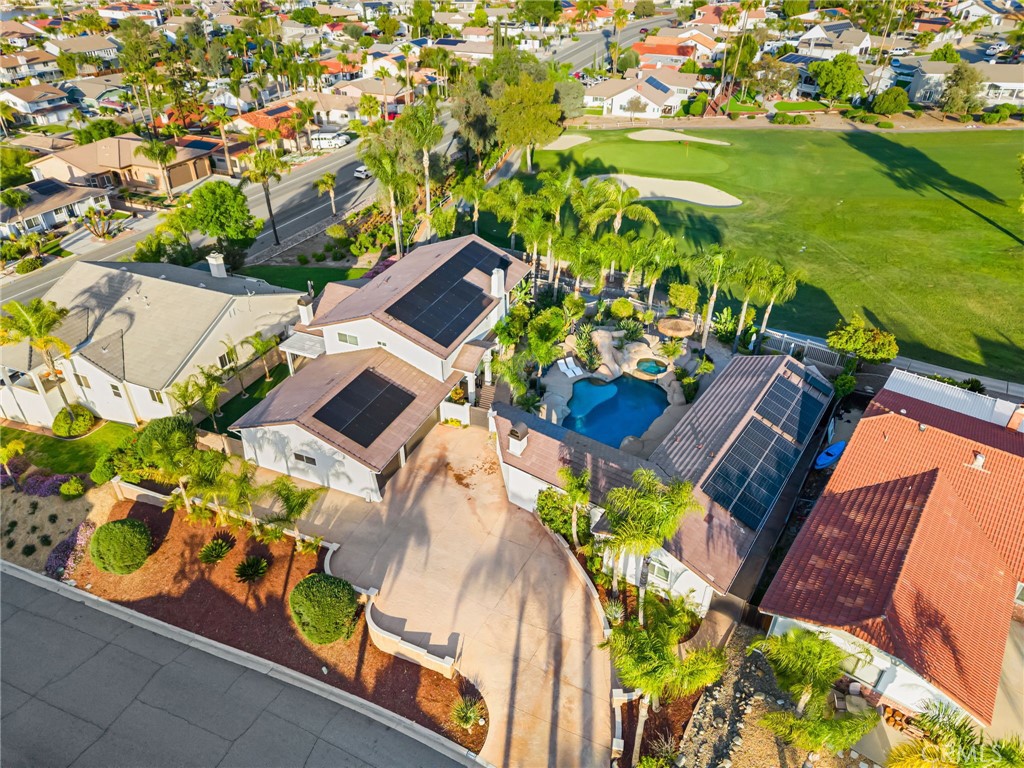 https://media.crmls.org/medias/28a013d5-5582-420a-bc27-d2d2be27287c.jpg?preset=X-Large