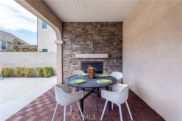54 Sagan Way, Irvine CA: https://media.crmls.org/medias/28a0c85c-3f30-4601-842a-9ad623f072f0.jpg