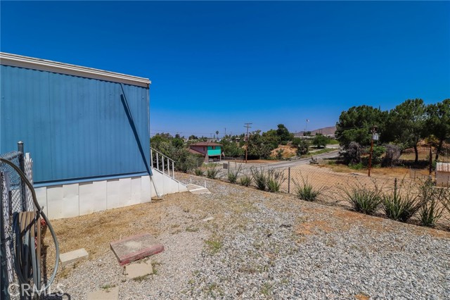 12995 6th, Yucaipa CA: https://media.crmls.org/medias/28a121d7-b8a0-49d7-906d-4f50c90d9fe0.jpg