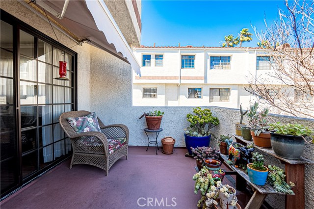 Detail Gallery Image 13 of 66 For 2971 Plaza Del Amo #201,  Torrance,  CA 90503 - 2 Beds | 2/1 Baths