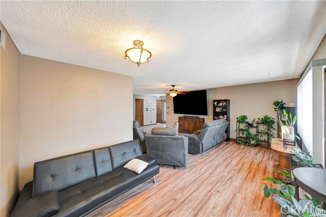 3354 Brittany Ln, Lancaster, CA 93536 photo 11