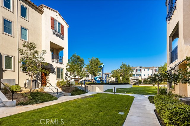 Detail Gallery Image 2 of 25 For 18318 Iris, Yorba Linda,  CA 92886 - 4 Beds | 3/1 Baths