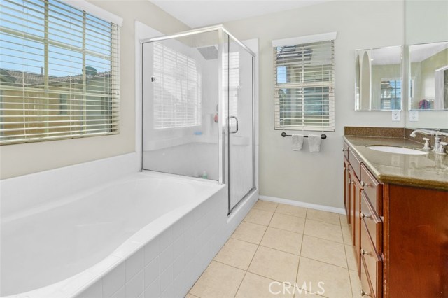 Detail Gallery Image 27 of 39 For 814 Pyramid Ct, Corona,  CA 92880 - 4 Beds | 2/1 Baths