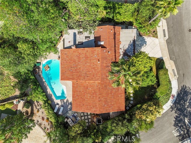 2292 Hillsbury Road, Westlake Village CA: https://media.crmls.org/medias/28a43290-fa21-423e-9179-ef35ded6e6ed.jpg