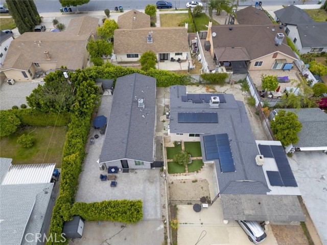 Detail Gallery Image 2 of 44 For 7737 Ethel Ave, North Hollywood,  CA 91605 - 6 Beds | 5 Baths