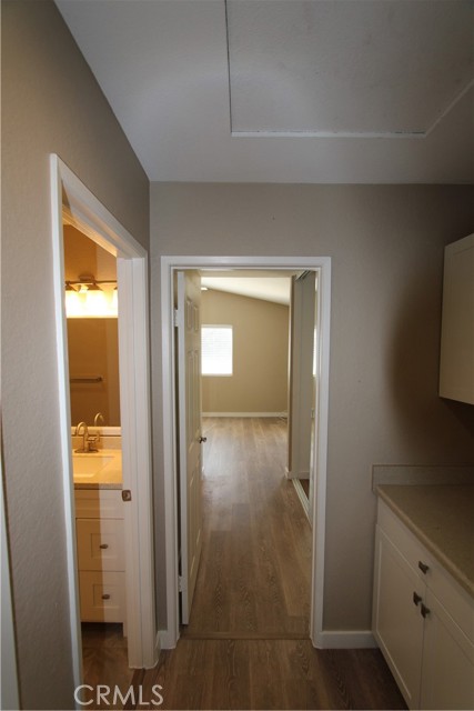 Detail Gallery Image 12 of 22 For 1238 Darlene Ct, Redlands,  CA 92374 - 2 Beds | 2 Baths